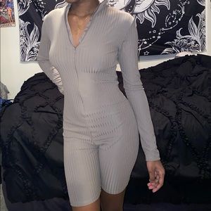 Ribbed Long Sleeve Zip Up Romper